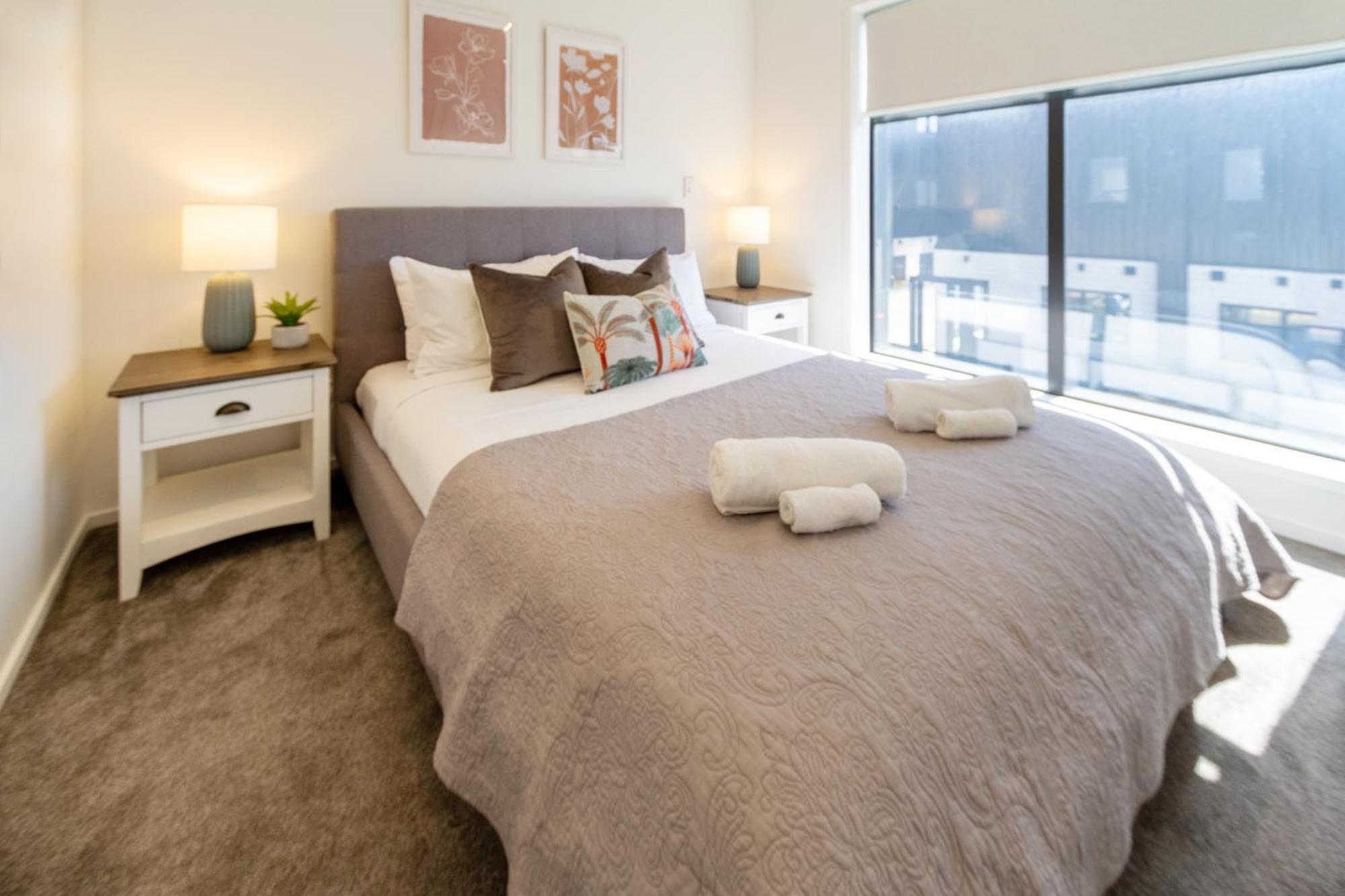 Two Bedroom, Two Bathroom Urban Oasis Christchurch Exterior photo
